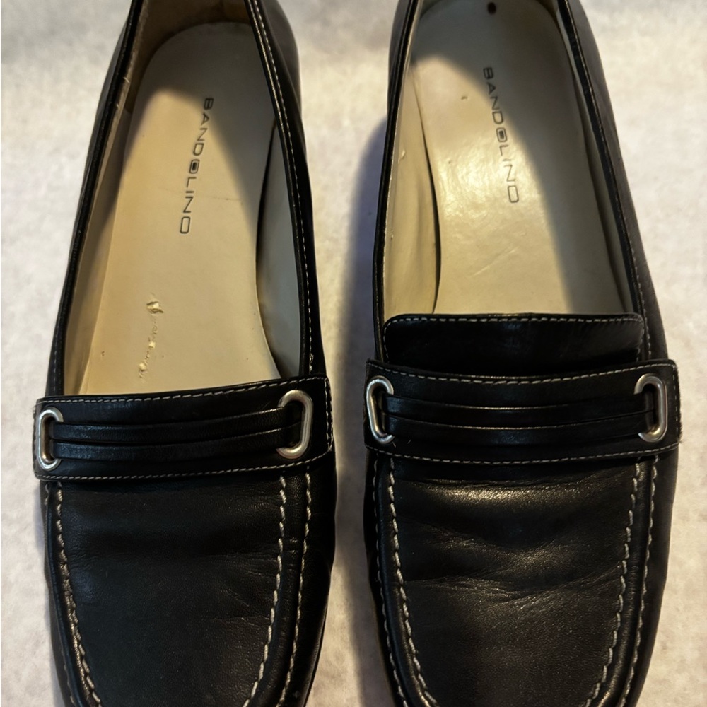 Bandolino Classic Black Leather Loafers